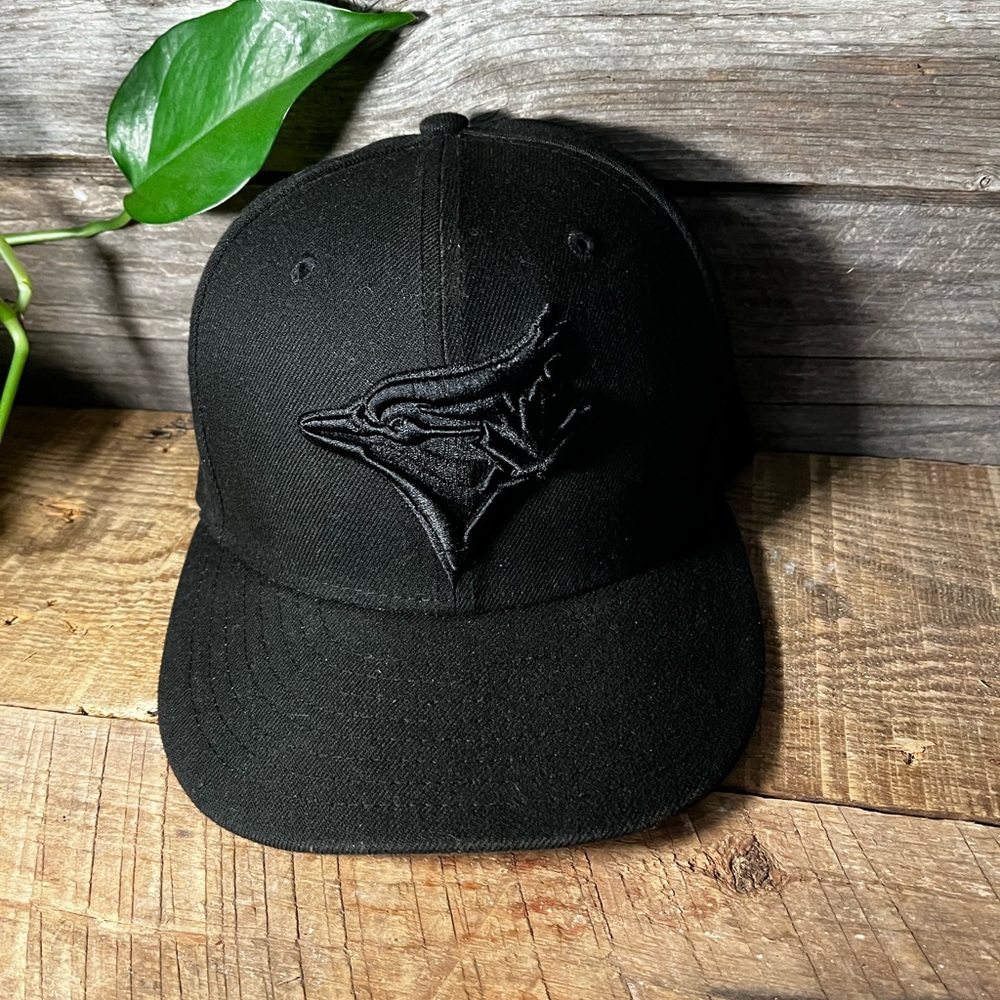 NEW ERA Black on Black BLUE JAYS Fitted Cap - EUC Size 7.0